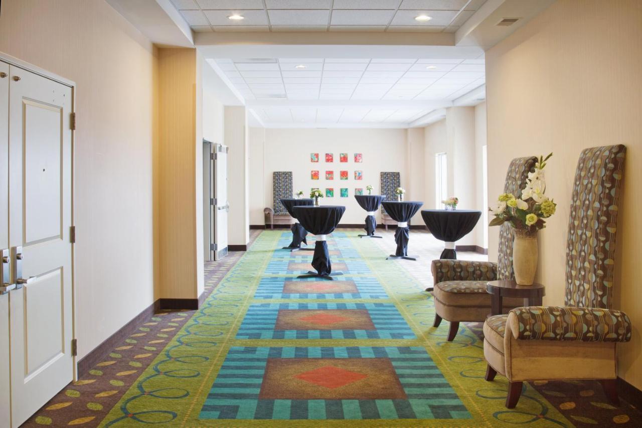 Holiday Inn Lincoln Southwest By Ihg Esterno foto